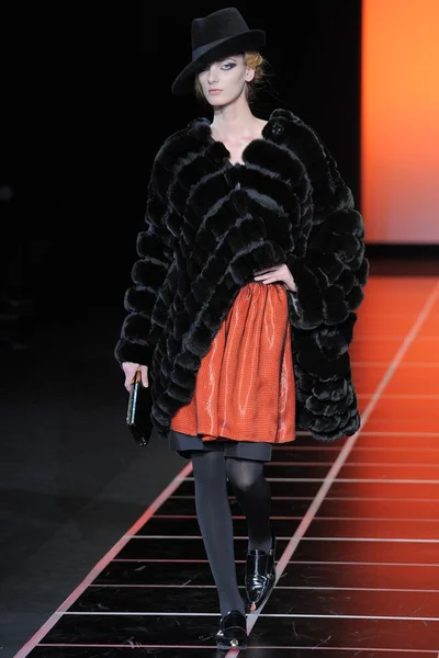 Look 24